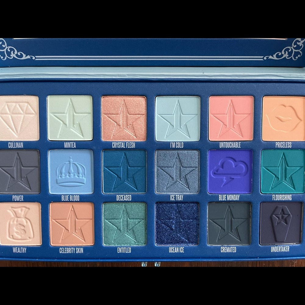 Blue Blood Pallet